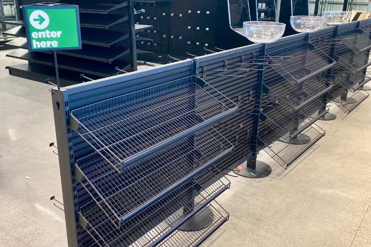 Queue line retail display